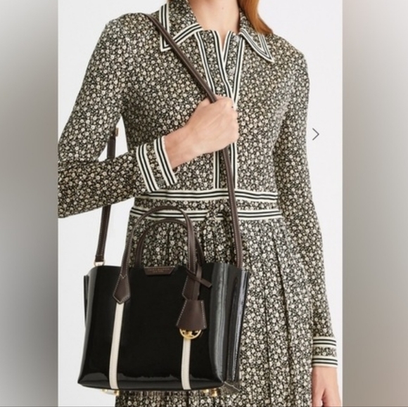 EXCELLENT TORY BURCH PERRY PATENT SMALL TRIPLE COMPARTMENT TOTE BAG - BLACK - Picture 2 of 11